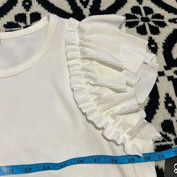 NWT- Mackenzie & James- L - Picture 6 of 7